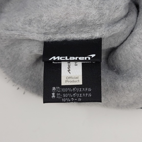 New Era McLaren F1 Team DR Bobble Cuff Beanie Papaya Logo Patch Orange Black Pom - Picture 5 of 5